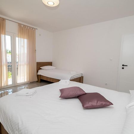 סלינה Apartments Zora חדר תמונה