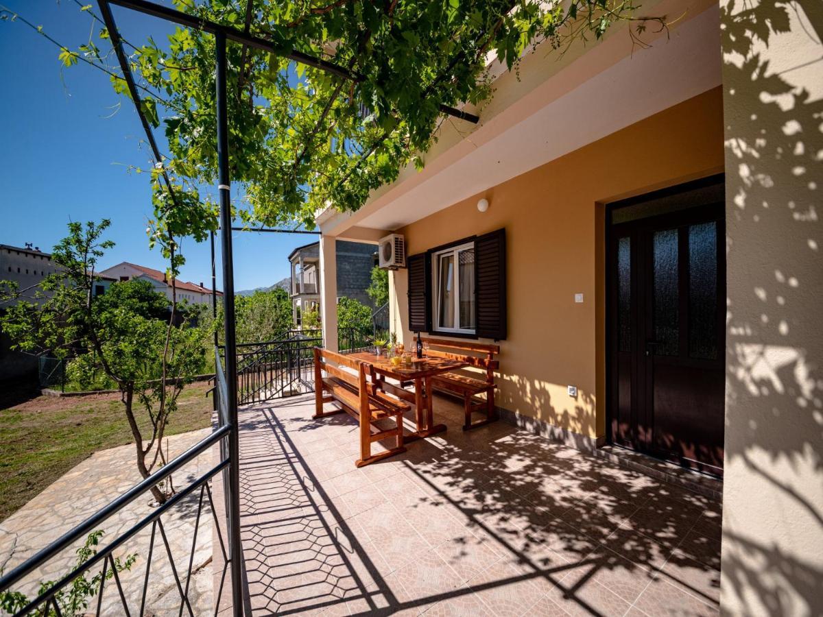 סלינה Apartments Zora מראה חיצוני תמונה