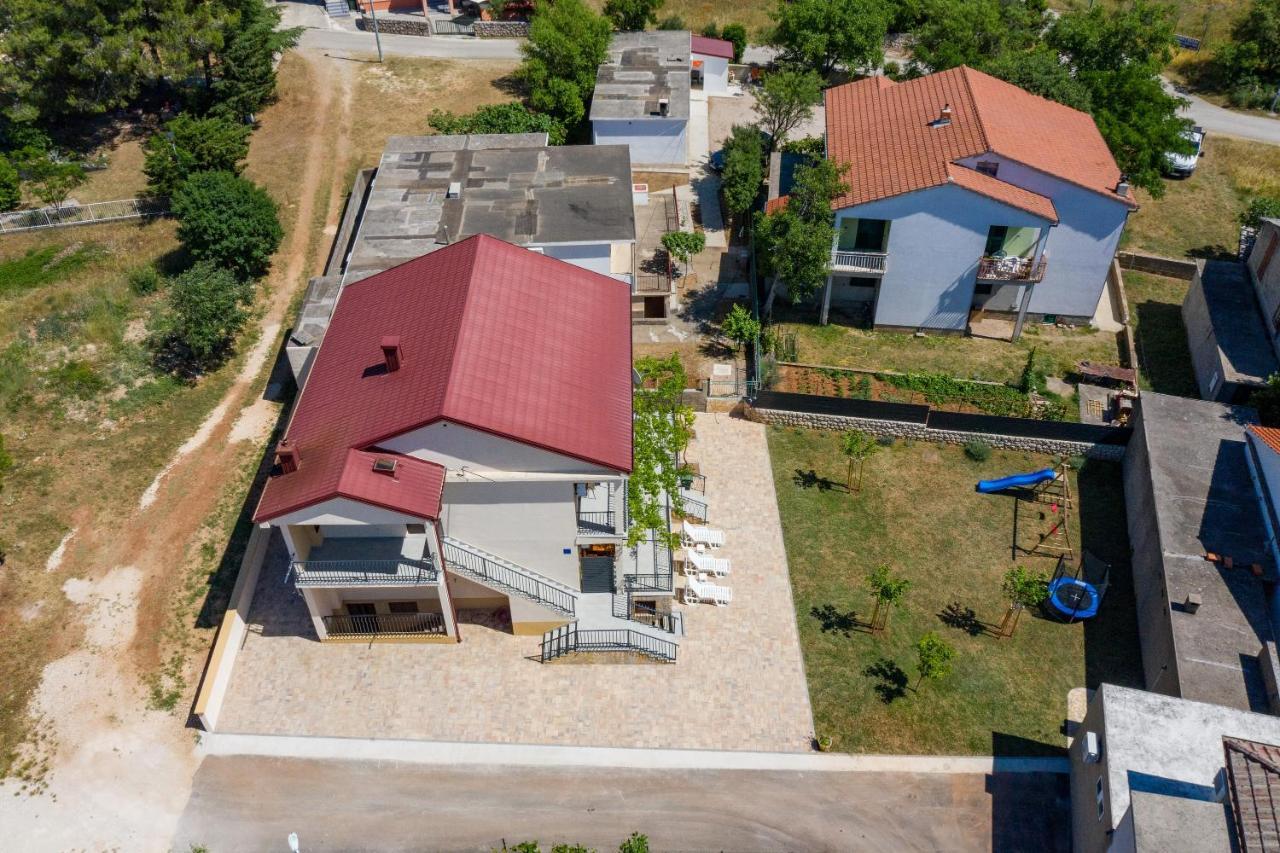 סלינה Apartments Zora מראה חיצוני תמונה