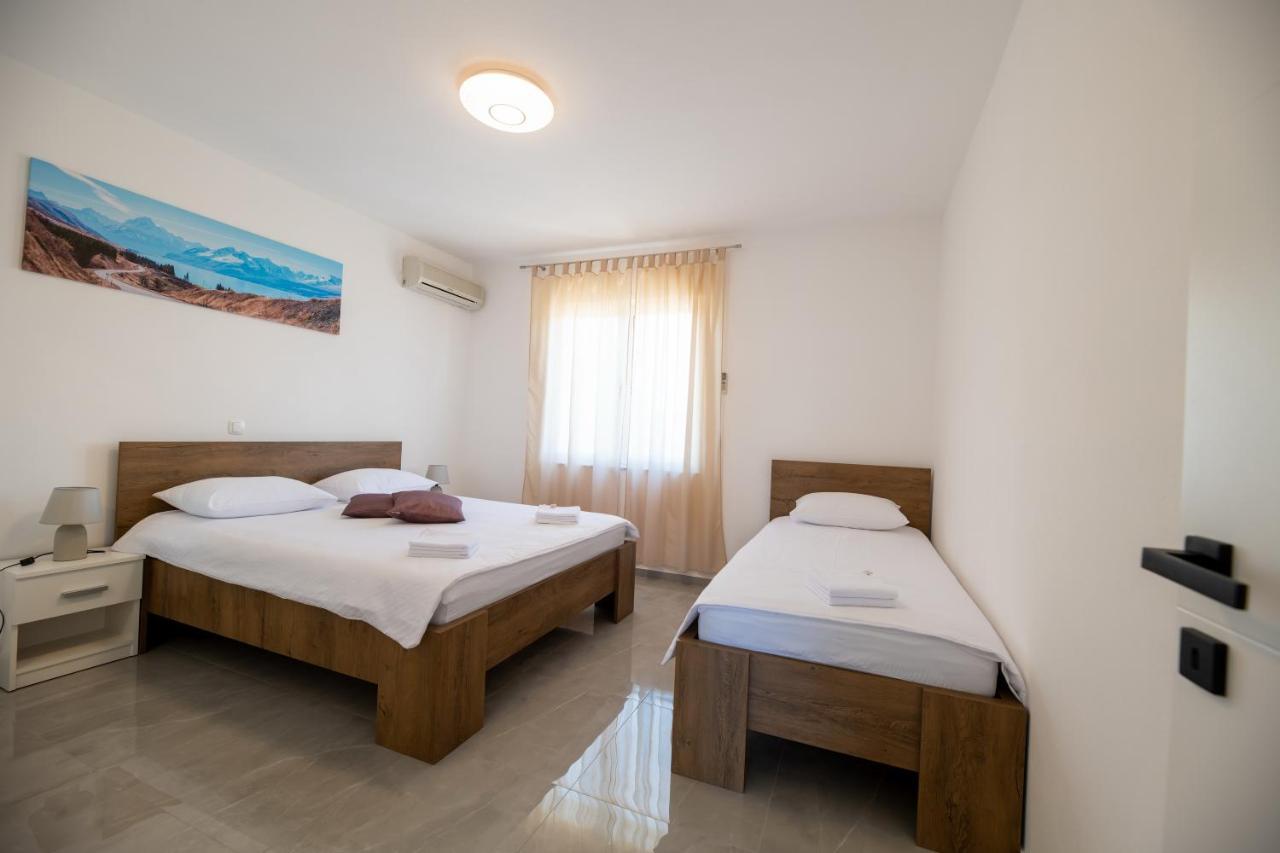 סלינה Apartments Zora מראה חיצוני תמונה